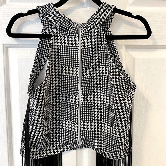 ✨Host Pick✨Structured Zebra Print Fringe Crop Top - Picture 7 of 13